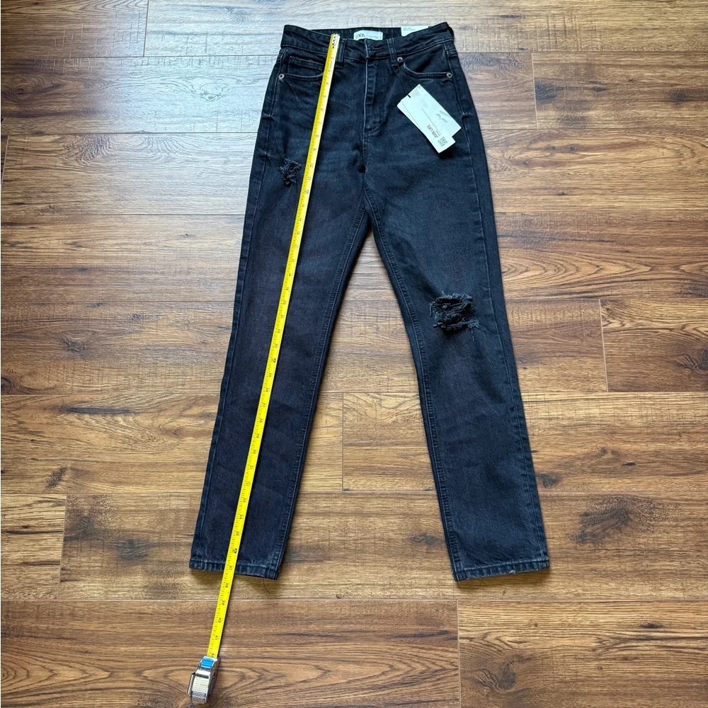 Zara Women’s High Rise Ankle Length Slim Distressed Black Jeans Size 2 NWT
